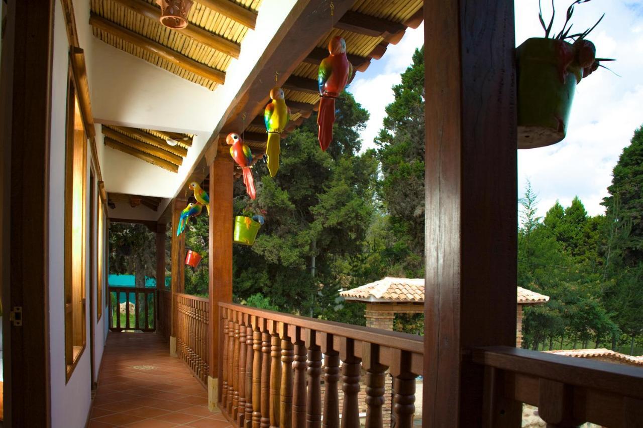 Hotel Villa Alegria Sáchica 外观 照片